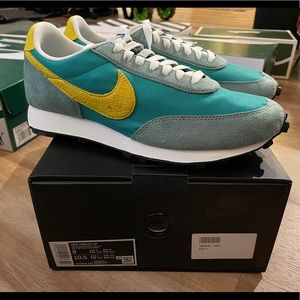 Nike daybreak Neptune green